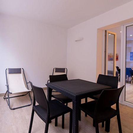 Sarale Apartments Palermo Esterno foto
